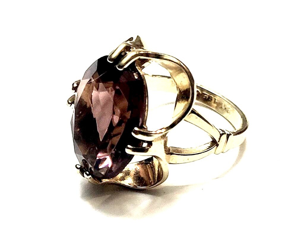 Vargas 1940’s Topaz Glass 18k Yellow Gold HGE Ring Size