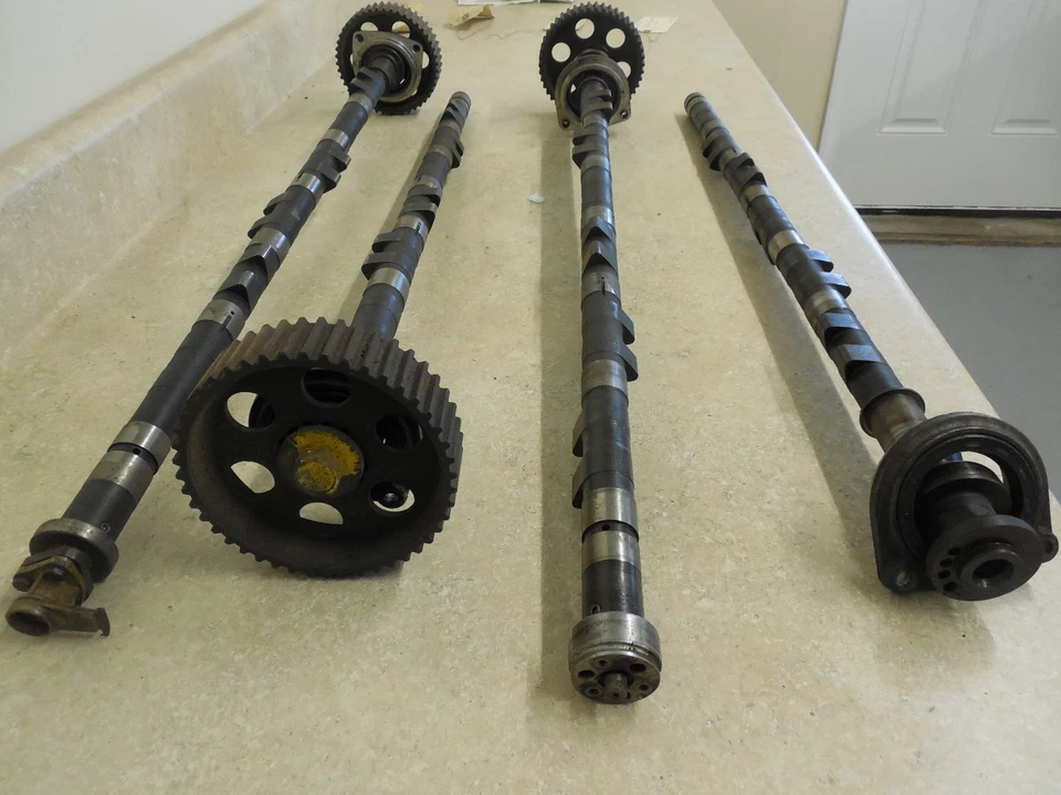 Eixos de came Ferrari Testarossa TR 512 1986 - Imagem 3 de 3