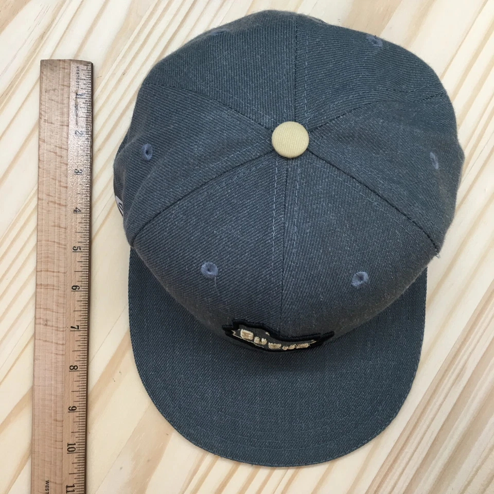 Milwaukee Bucks Melónwear Gorra Snapback Para Hombres Gris OS Ajustable Bordado Logo Foto 3 de 4