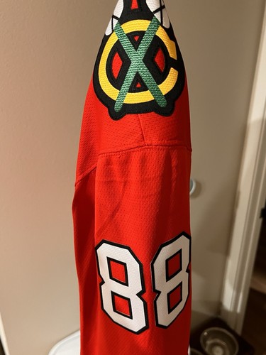 Patrick Kane #88 Chicago Blackhawks NHL Fanatics Breakaway Jersey Red Sz XL New - Picture 3 of 8