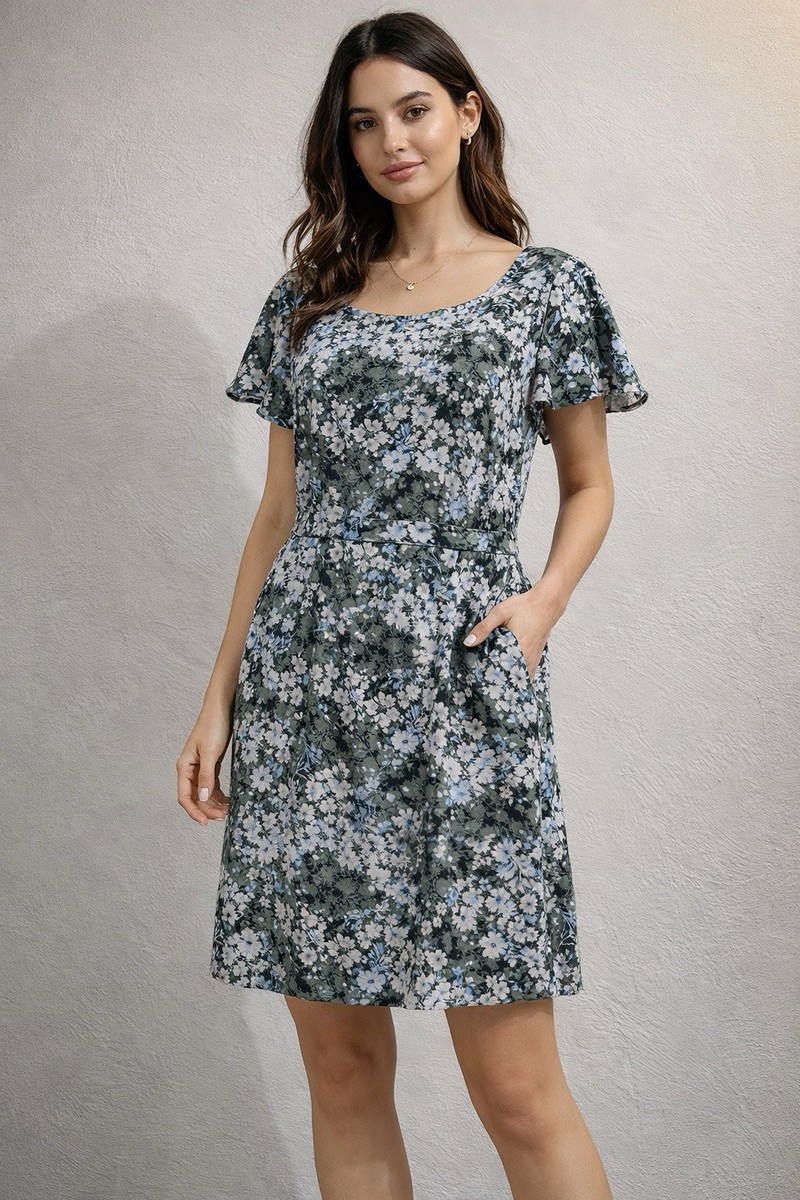 Lightweight And Flowy Floral Print Earth Tones Dress Ruched Waist 1XL Lightweight And Flowy Floral Print Earth Tones Dress Ruched Waist 1XL