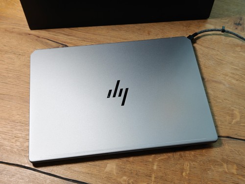 HP OmniBook Ultra Copilot+ PC 14 AI 9 365 AMD Radeon 32GB 1024GB 14" LED Silver - Picture 5 of 17