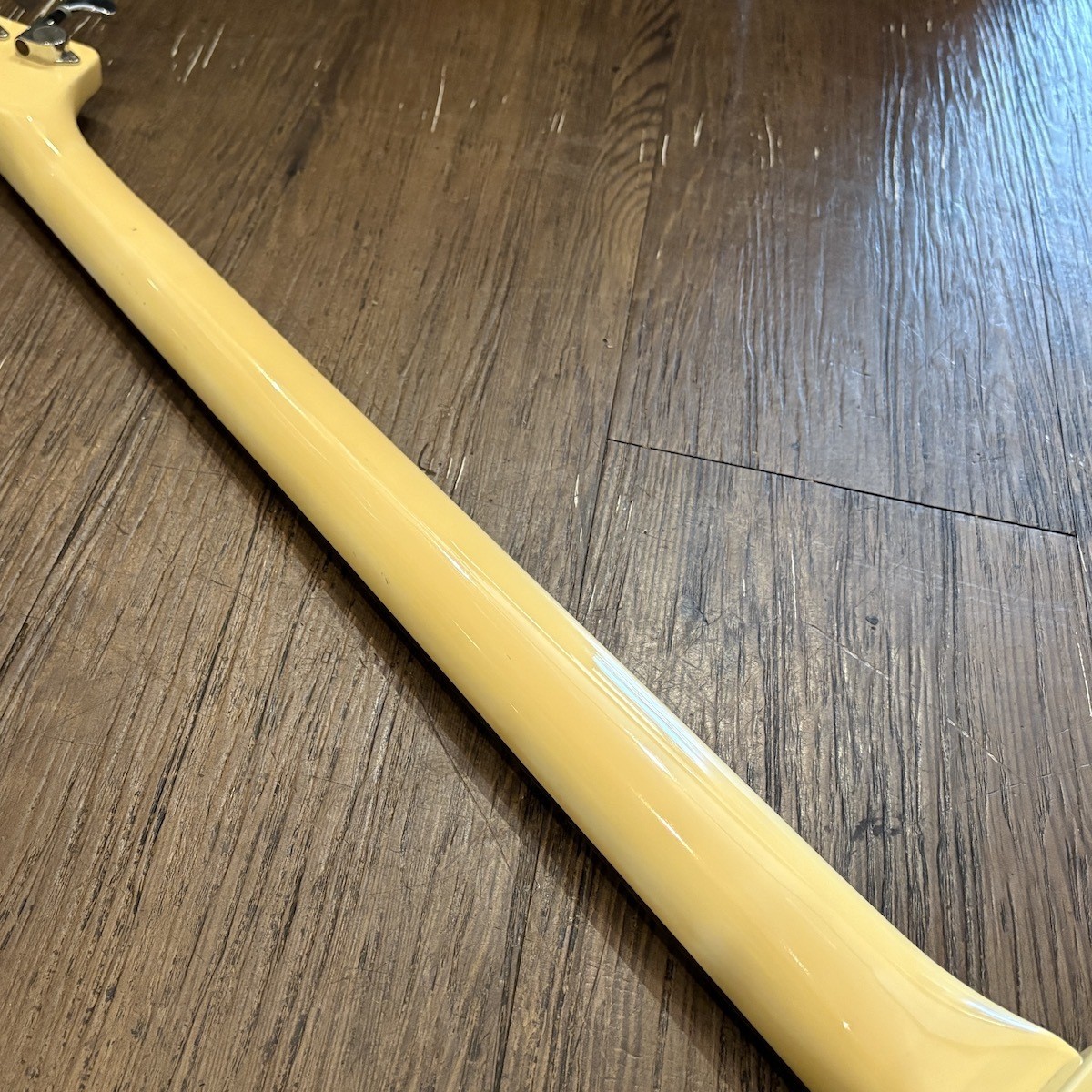 FERNANDES BXB-55 Explorer Shape White Electric Bass Guitar