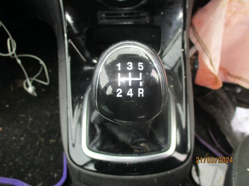 FORD FIESTA MK7 2016 5 SPEED MANUAL GEARSTICK GEARSHIFTER - Picture 3 of 5