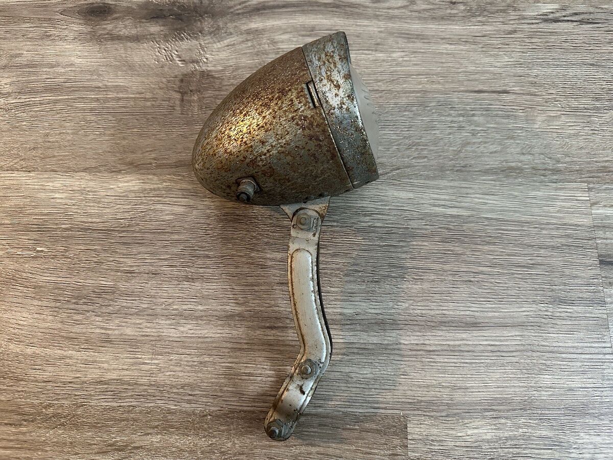 Rare Vintage 1950's Sun Light Bicycle Bike Lamp Metal Made Rare Vintage 1950's Sun Light Bicycle Bike Lamp Metal Made