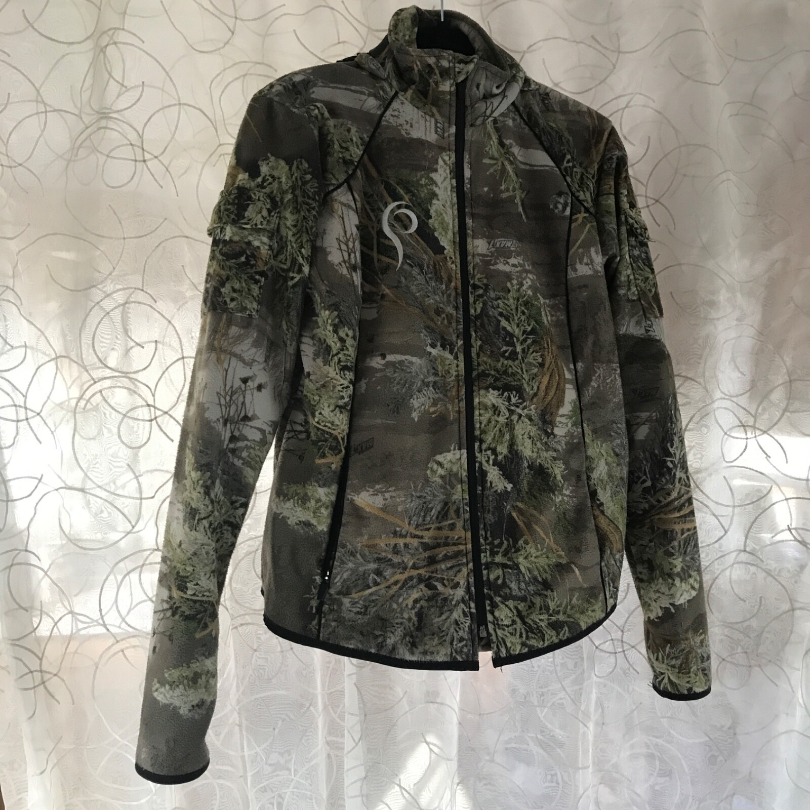 Picture 1 of 21