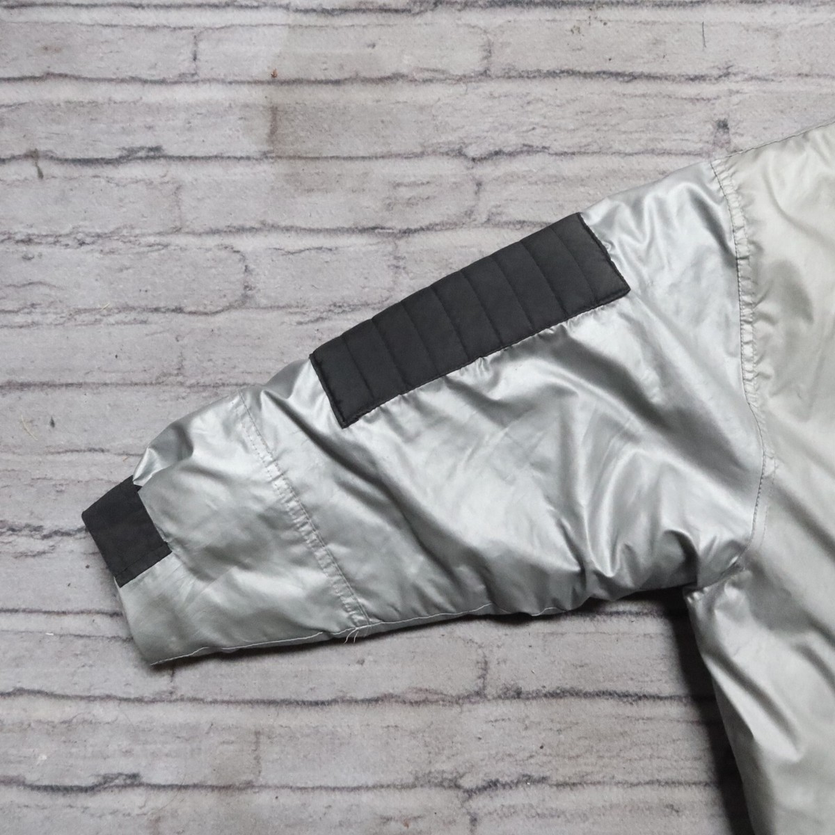 Vintage 90s Boss Tech Quilted Puffer Jacket Size M Silver | eBay Vintage 90s Boss Tech Quilted Puffer Jacket Size M Silver | eBay