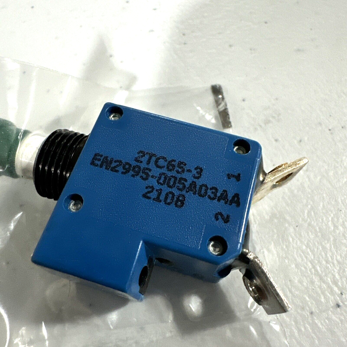 KLIXON Sensata Technologies 3 amp thermal aircraft Circuit Breaker