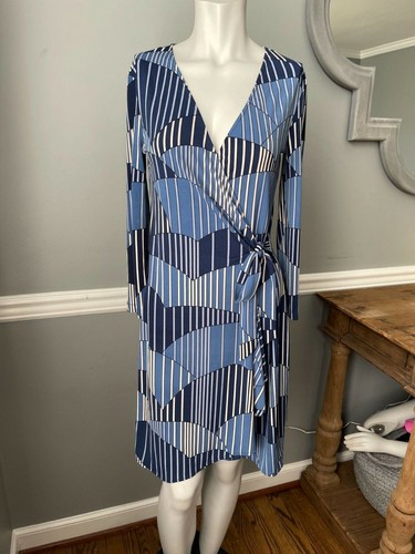 bcbgmaxazria adele wrap dress