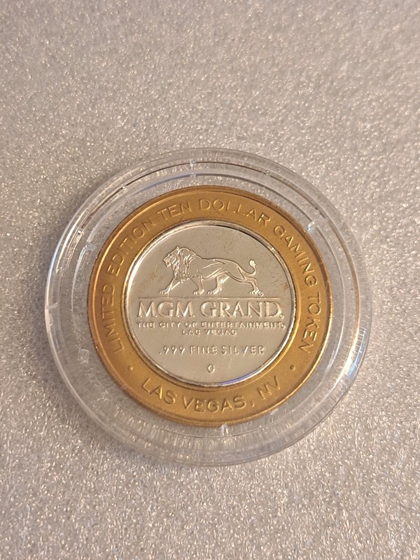 MGM Grand Casino / Studio 54 Vegas .6oz .999 Fine $10 Silver Strike Gaming Coin