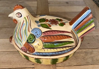 LARGE MEXICAN 1940s TLAQUEPAQUE FOLK ART POTTERY CASSEROLE CHICKEN HEN ON NEST - Image 1 of 4