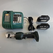 Greenlee Gator EK210L Hydraulic Crimper Crimping W/Die Two Batteries & Charger