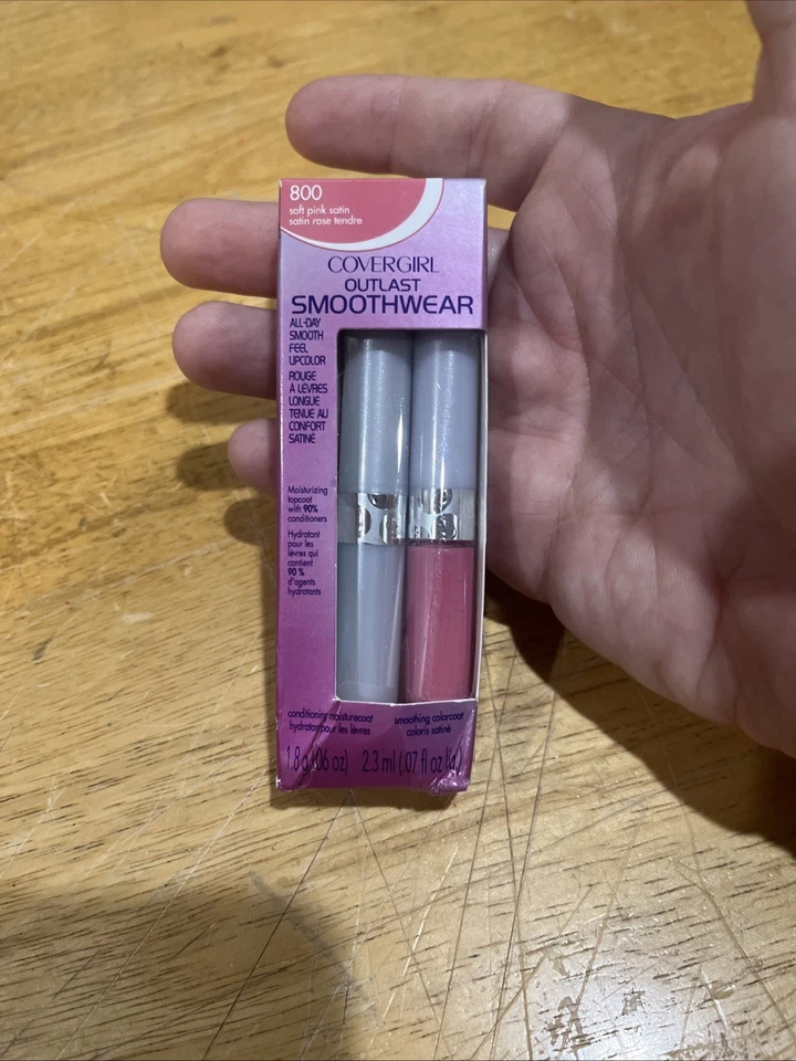 Covergirl Outlast - All Day Lip Colour - Top Coat Lipstick - 800 Soft Pink Satin - Image 2 of 4