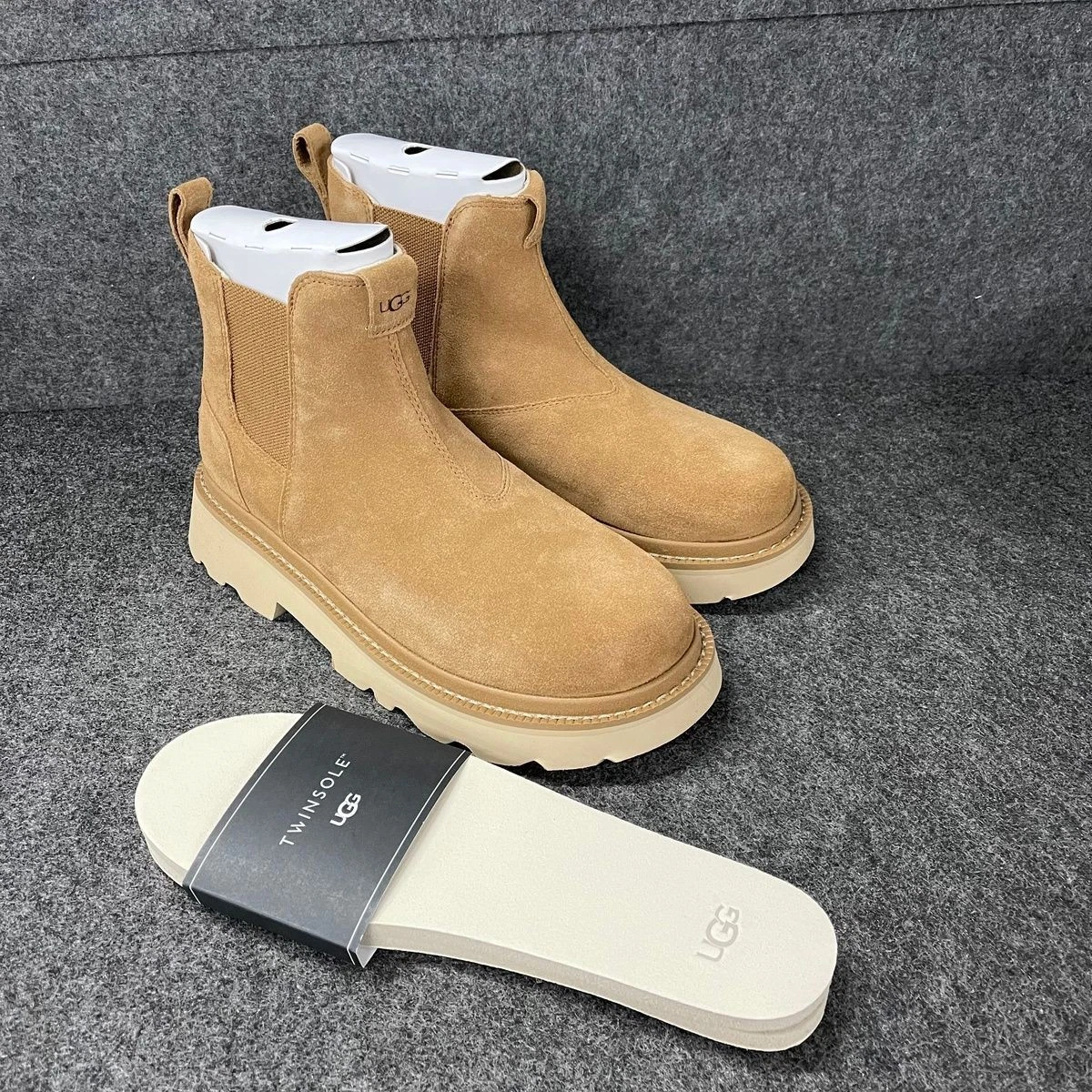 UGG Men’s Suede Sherpa Chelsea Boot 44/11 NWOB UGG Neumel Chelsea | Boot World main image 4