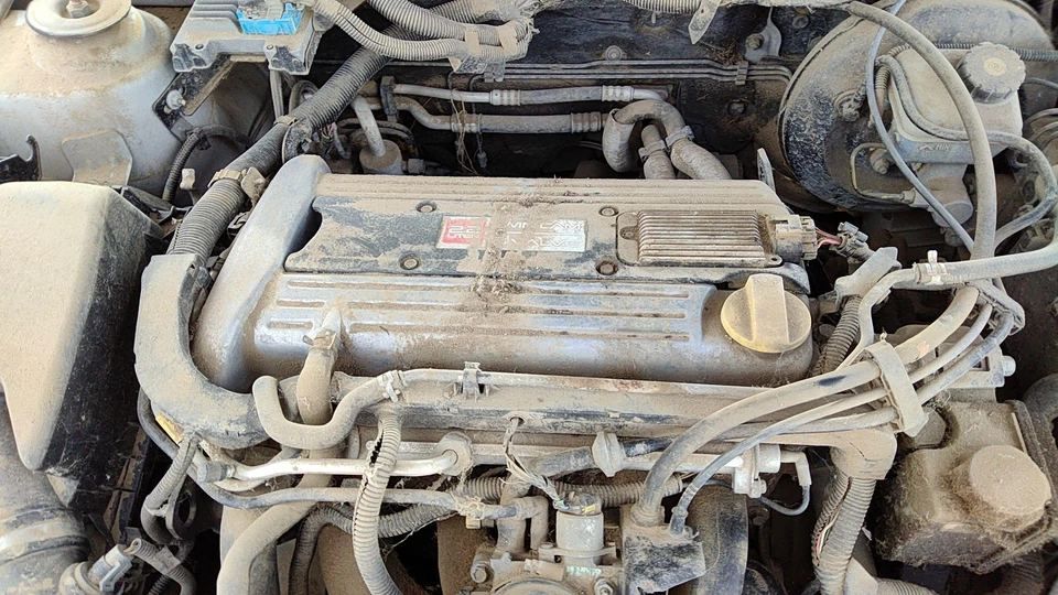 2000-2004 Saturn L100 tampa de válvula fabricante de equipamento original 2.2l Dohc 24426735 - Imagem 2 de 4