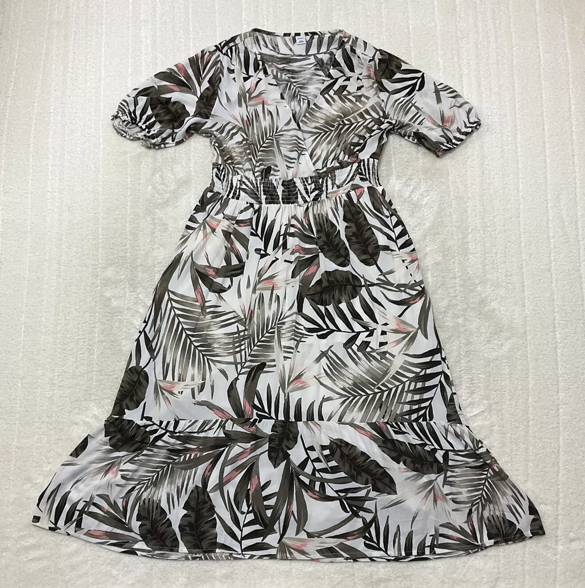 Old Navy Womens Size M Tropical Palm Leaf Empire Waist Short