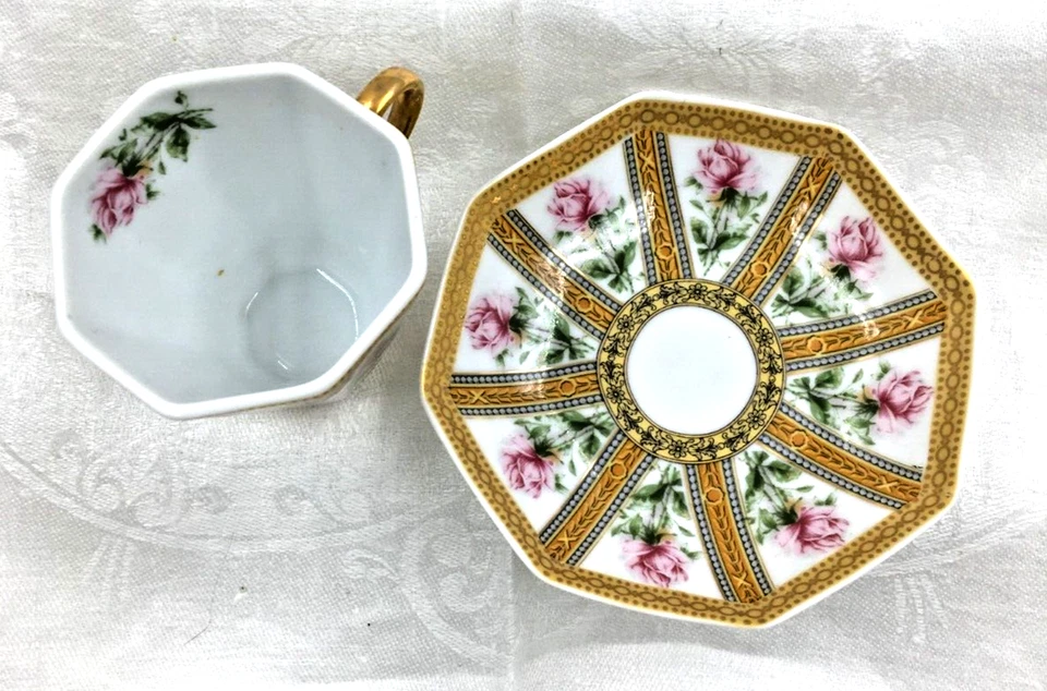 Taza y platillo Demitasse con forma de octágono rosas rosadas incrustadas doradas diseño Limoges Foto 4 de 4
