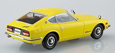 13-C Aoshima 1/32 Nissan S30 Fairlady Z Yellow Plastic Model 13-C