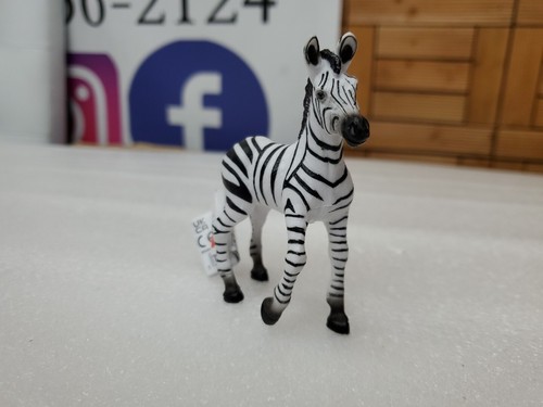Papo Zebra Foal Animal Figure 50123 NEW IN STOCK - Picture 2 of 6