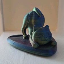 3D Printed Cat Phone Holder Colorful Heart Base Multicolor Decorative