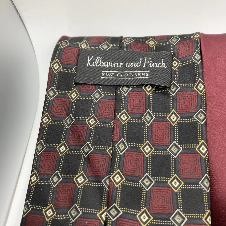 Juego de 3 corbatas de seda Kilburne and Finch | Oro rojo borgoña | Lote ancho clásico Foto 3 de 4