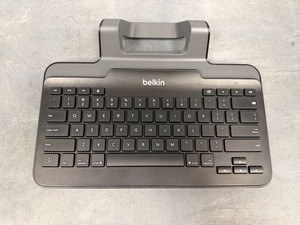 NEW Keyboard & Stand with Apple Lightning Connector for use with iPad iPhone