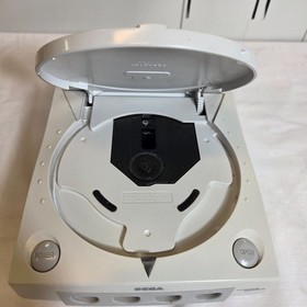 SEGA Dreamcast Console Bundle W/ Memory Card & 3 Games Tested OEM Controller