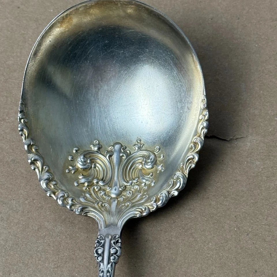 Antigua cuchara para servir Rogers Bros Avon Berry 1847 placa de plata A1 lavado de oro 1906 Foto 2 de 4