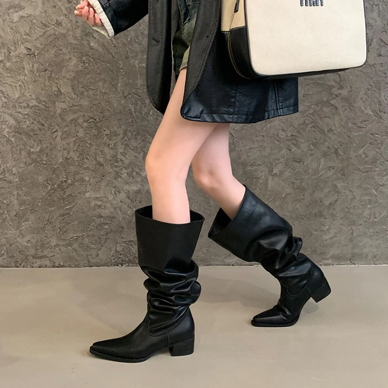 Botas Largas Para Mujer Invierno Nuevas Tacones Altos Gruesos Punta Apiladas Botas Altas Foto 3 de 4