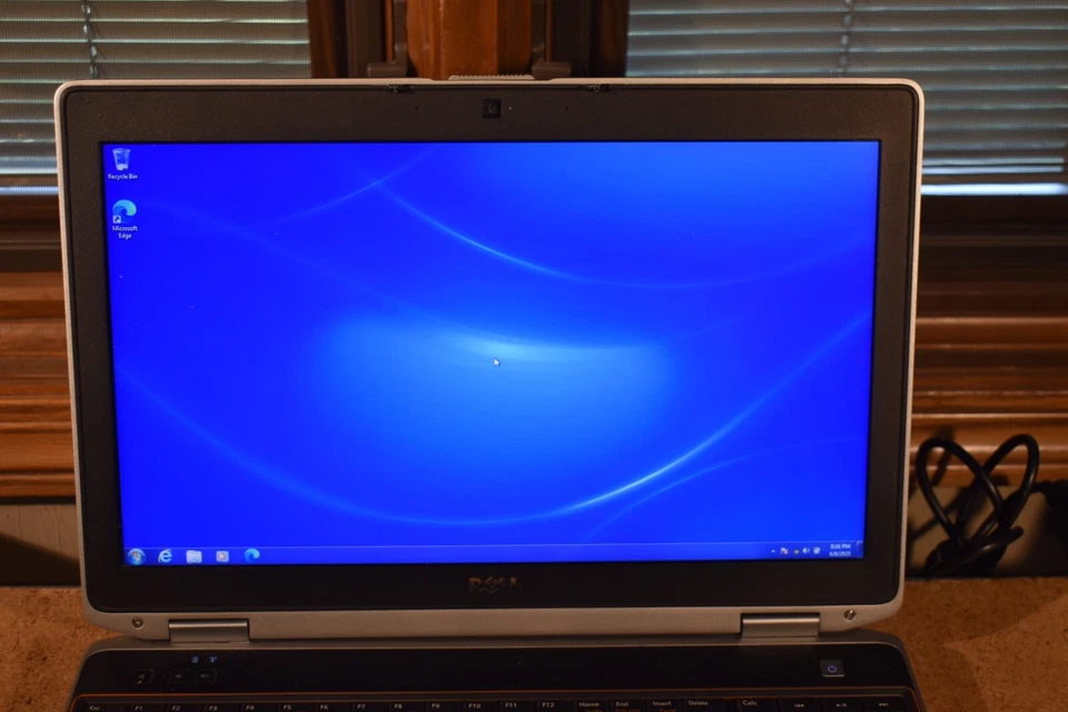 Dell Latitude E6520 Intel Core i7-2640M 128GB SSD Windows 7 Pro 32-bit Bluetooth - Image 2 of 4
