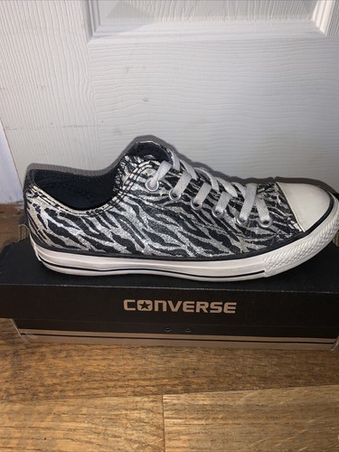 zebra converse low