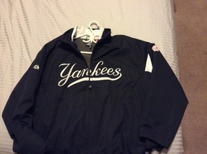 majestic yankees bomber jacket