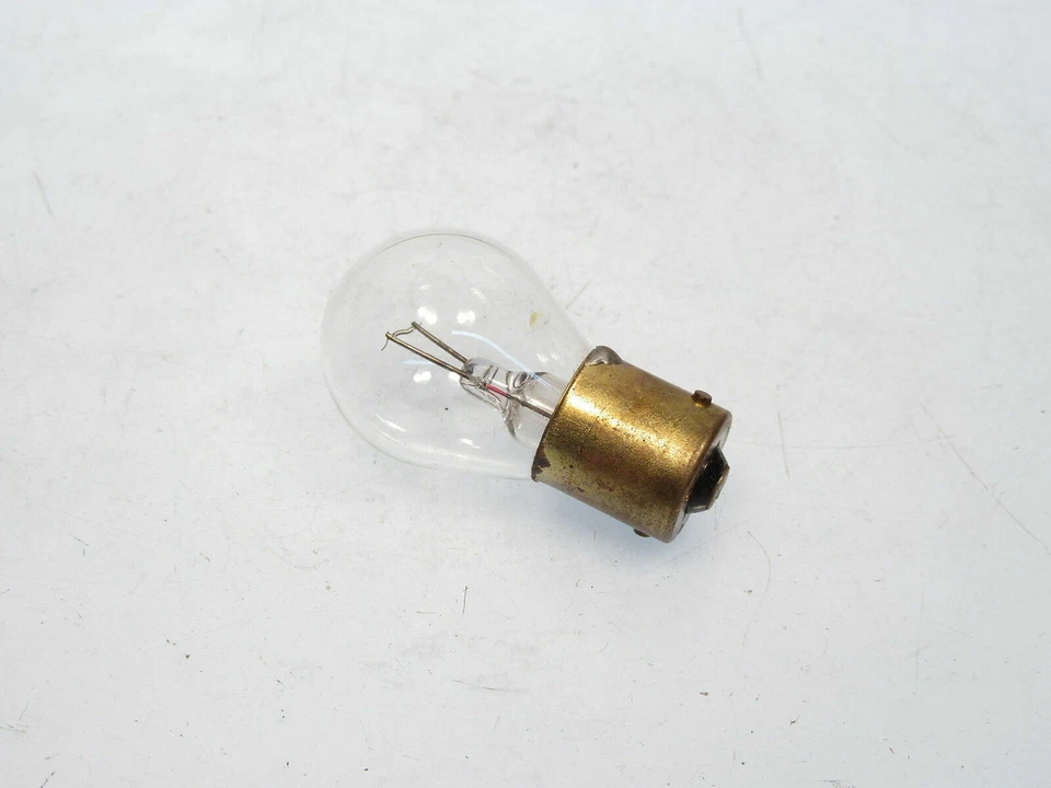 Bombilla de luz giratoria delantera/trasera para BMW 1800 DKW Junior Ford Taunus 17M y Porsche 356 Foto 2 de 2