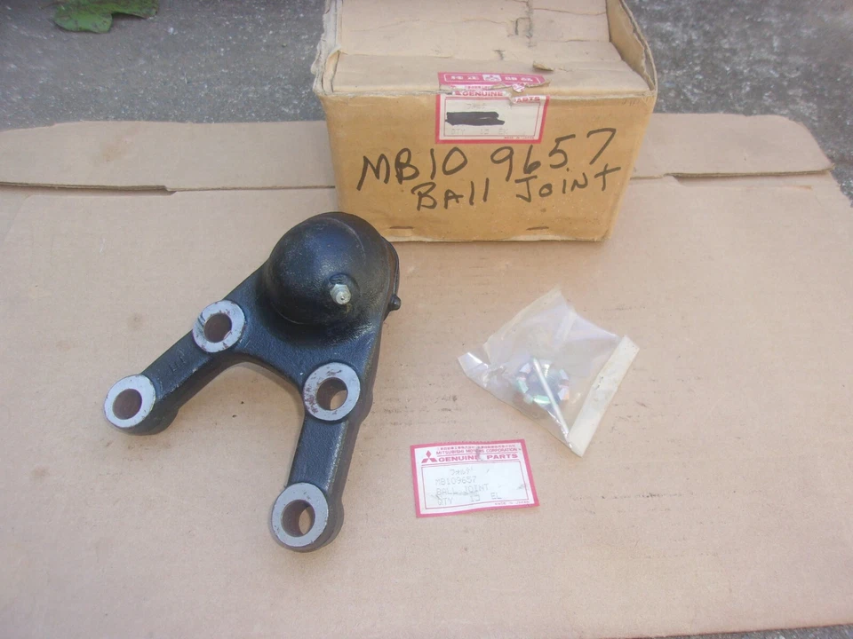 1982-1994 Dodge Power Ram 50 полный привод новый из старых запасов Mitsubishi нижний рычаг управления шаровой шарнир - Изображение 2 из 2