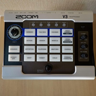 ZOOM V3 Vocal Processor Voice Effects Multieffekt Voice Changer
