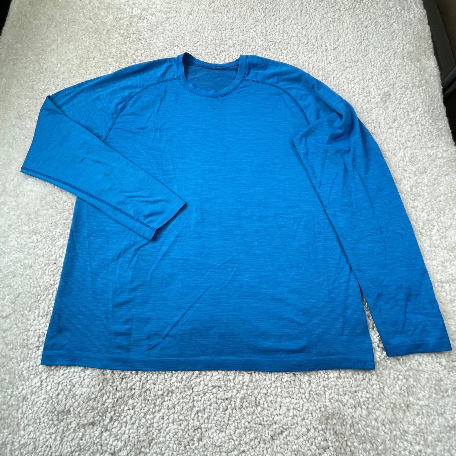 Lululemon T-Shirt Mens 2XL Blue Performance Tee Active Long Sleeve Gym Logo XXL