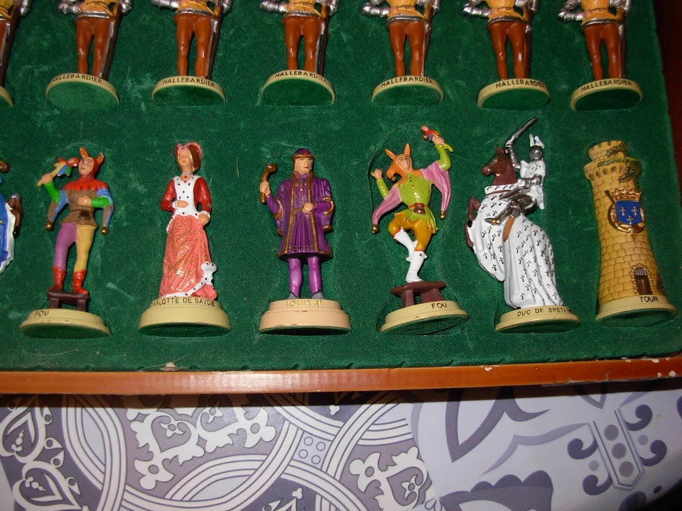 ancien jeu d' échec en étain style médiéval soldat cavalier roi édition atlas - Photo 4/4