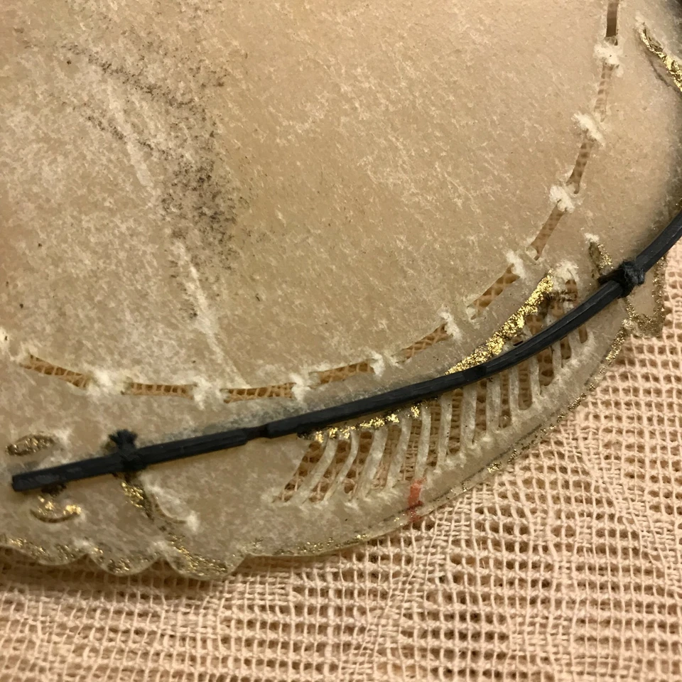 Старинный фиксированный вентилятор из кожи и рога, золотые акценты, азиатский (?), начало 1900-х - Изображение 2 из 4