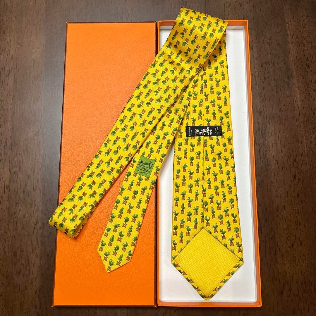 New Unused HERMES Neck Tie Yellow Plant 100%Silk With Box