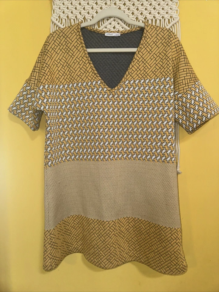 Zara Jaquard Bohemian Yellow Black White V Neck Shift Mini Dress Size Medium - Image 3 of 4