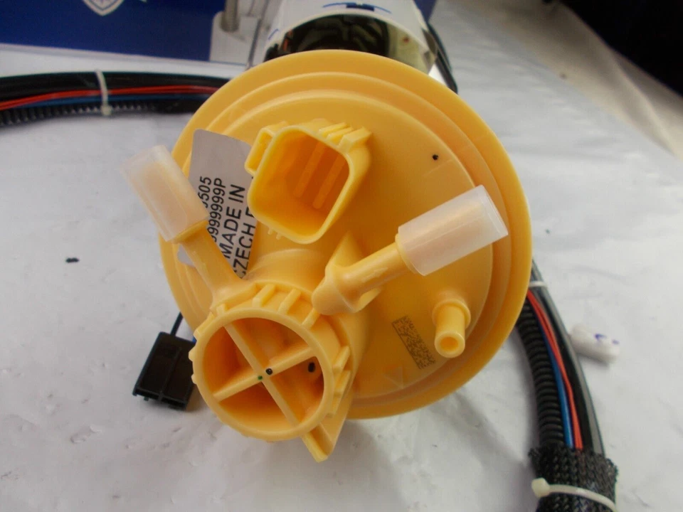 Conjunto de módulo de bomba de combustible CARQUEST M2480505 se adapta; Volvo S60 V70 S80 Foto 2 de 4