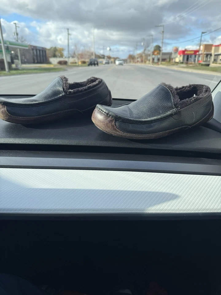 Zapatillas informales forradas UGG de cuero marrón oscuro Ascot para hombre talla 11,5 Foto 2 de 4