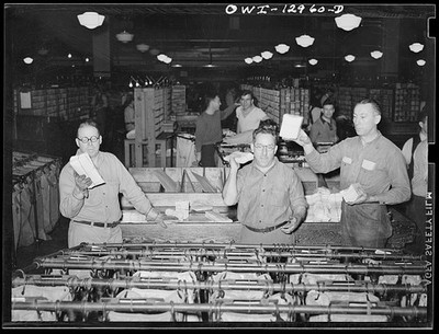 Photo:Washington DC 1938 Main Post Office Mail Sorting Postal Workers