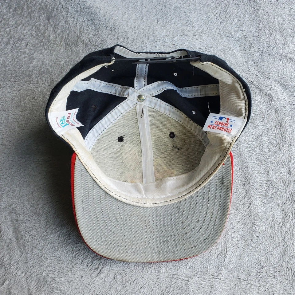 ULTRA RARE 90s New Era Baseball Snapback Hat Cleveland Indians Chief Wahoo Logo - Image 2 of 4