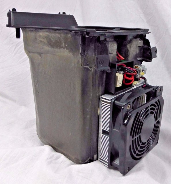 Land Rover OEM Genuine LR3 or Range Rover Sport Center Console Cool Box