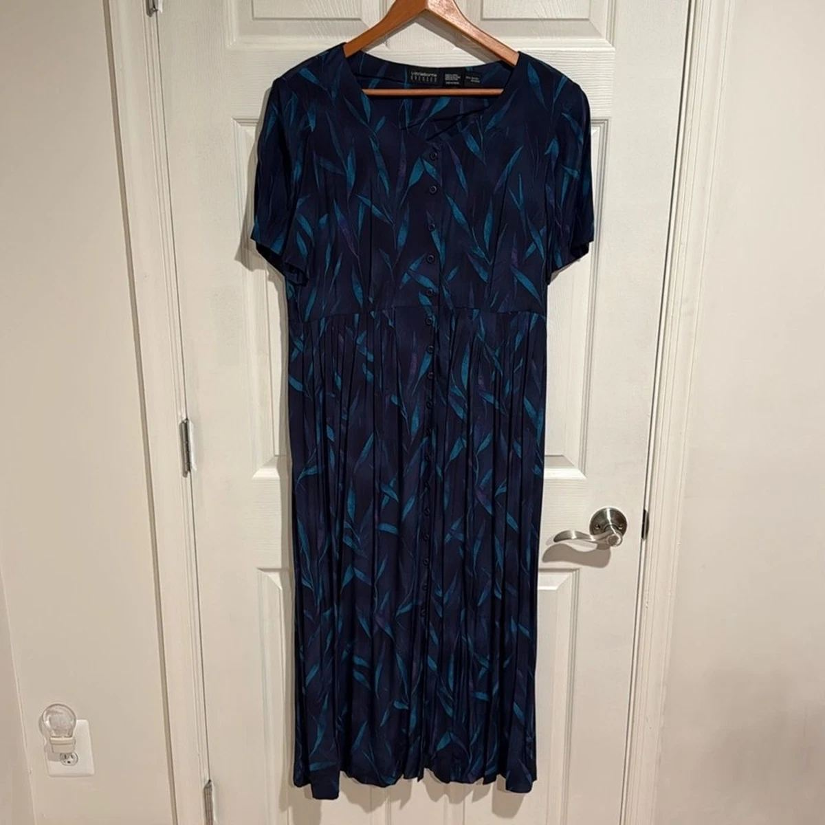 long black satin dress with split Claire' Long Satin Slit Dress – Qurves Boutique