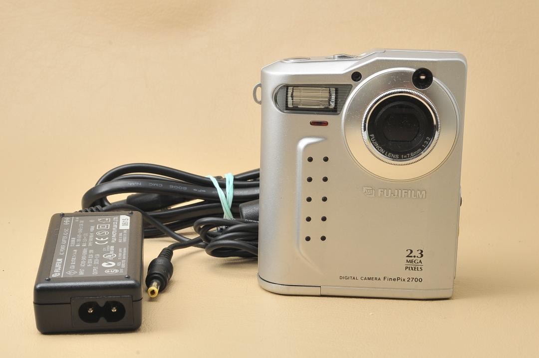 【希少レトロ・美品】Fujifilm FinePix 2700｜デジタルカメラ FUJIFILM FinePix 2700 オールドデジカメ - メルカリ