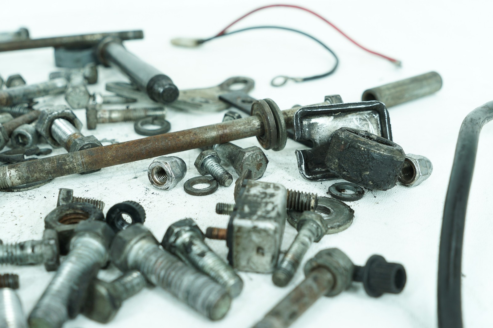 1980 Harley Sportster XLH883 OEM Hardware Bolts Nuts & Brackets