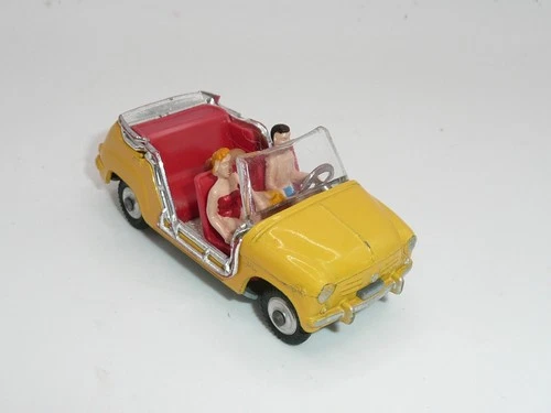 Corgi Toys 242 Fiat Ghia 600 Jolly  w/figures & Dog  *Original*
