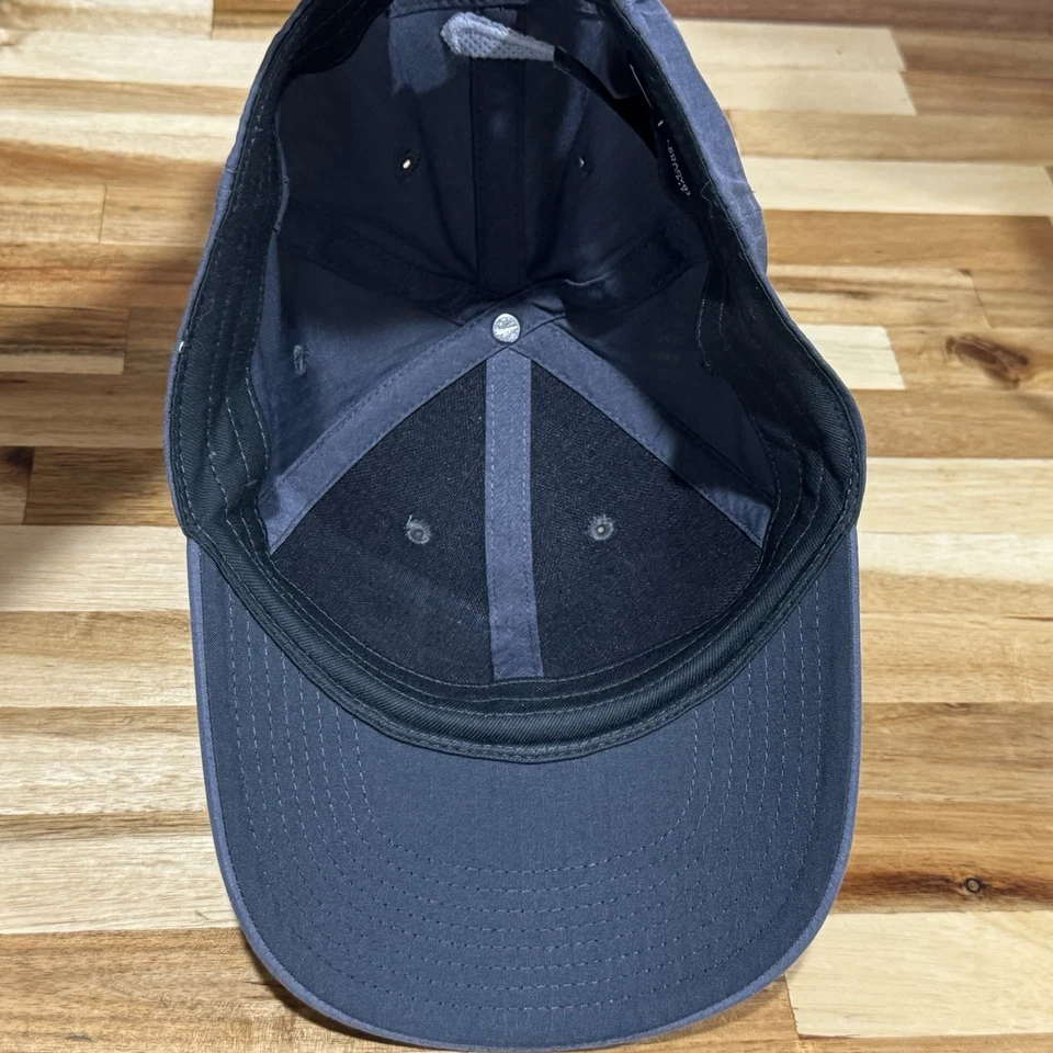 Gorra ajustable Nike Legacy91 Dri-FIT gris Swoosh Golf Performance OSFA Foto 2 de 4